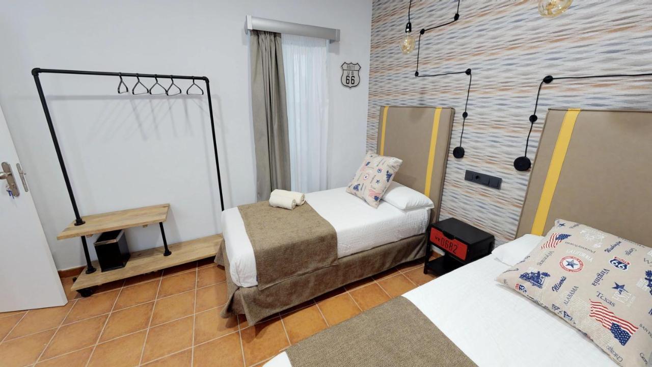 Hostal Boutique La Espanola Рота Экстерьер фото