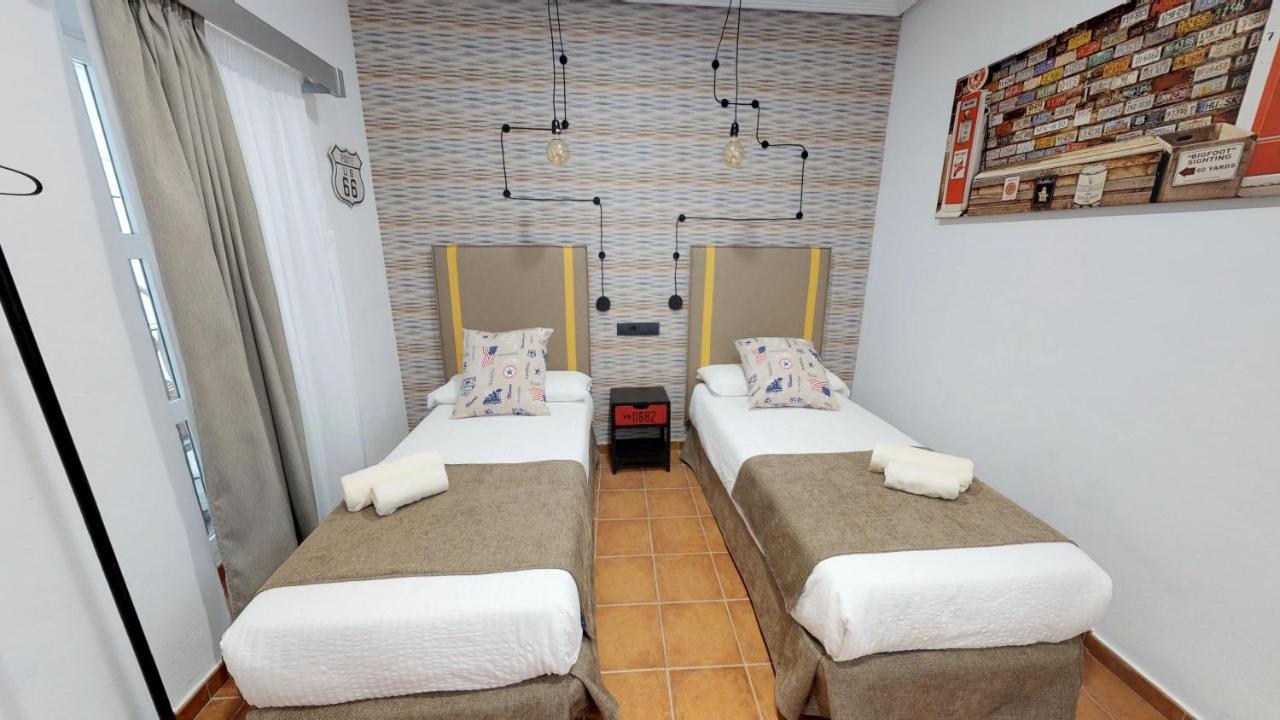 Hostal Boutique La Espanola Рота Экстерьер фото